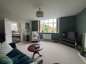 Living Room- click for photo gallery